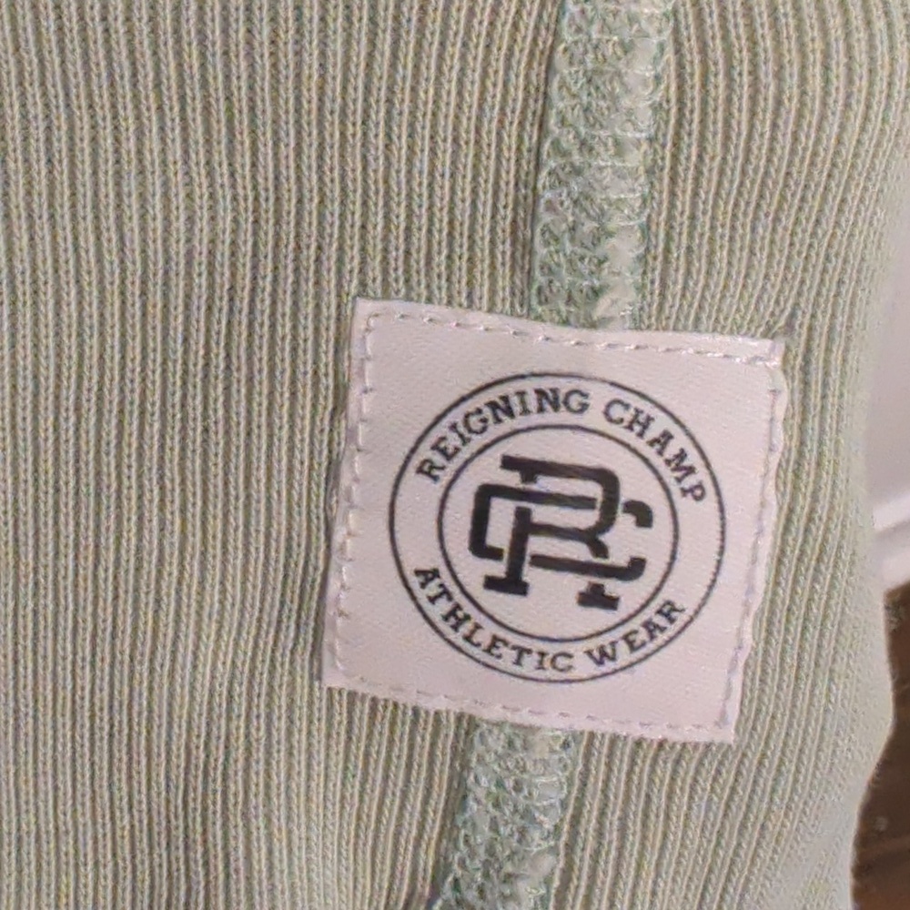 REIGNING CHAMP mint lightweight crewneck sweater - size small - Picture 8 of 9